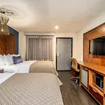 818 Hotel + Pool, Ascend Hotel Collection By Choice